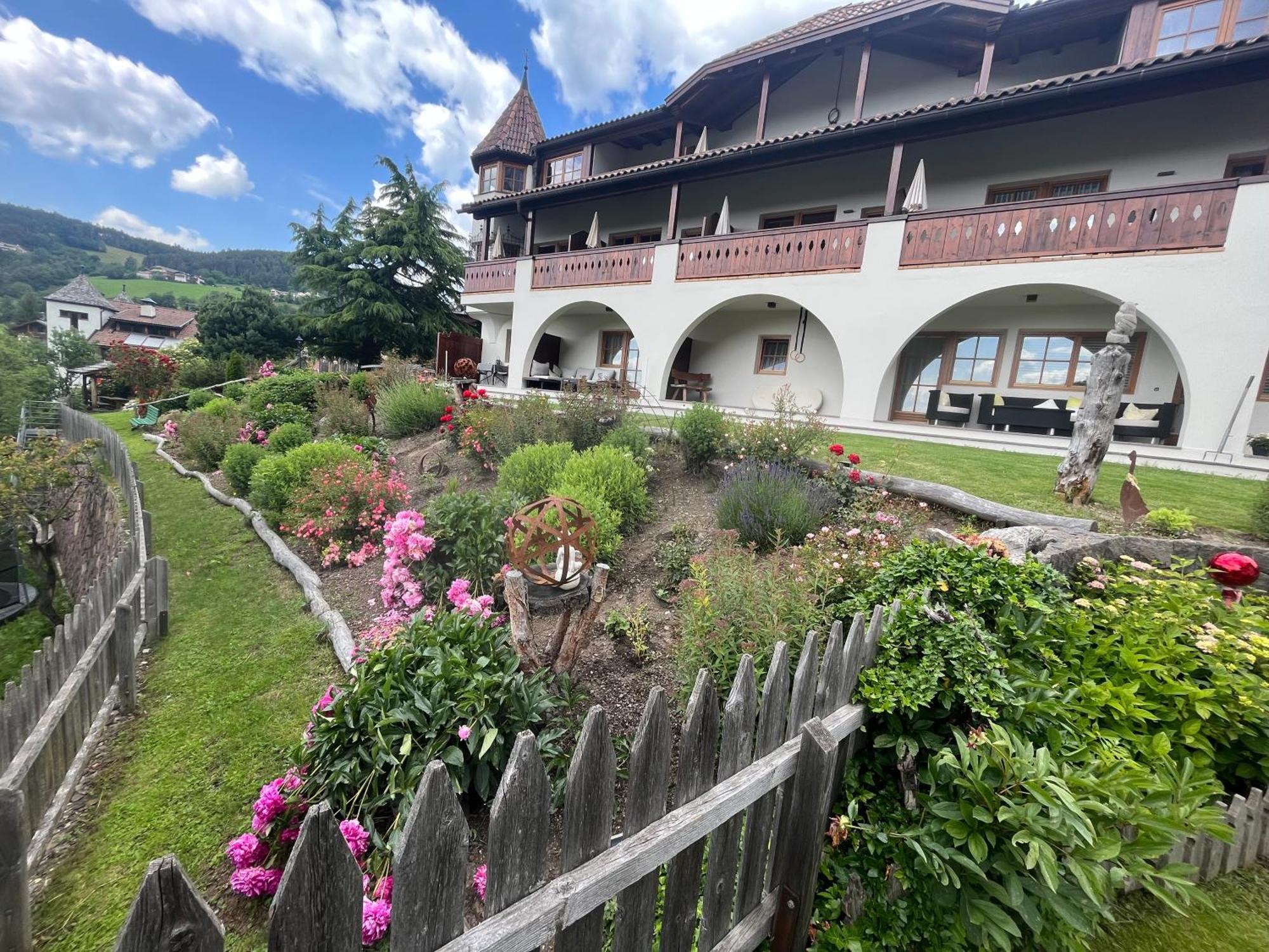 Residence Burghof Seis am Schlern Exteriör bild